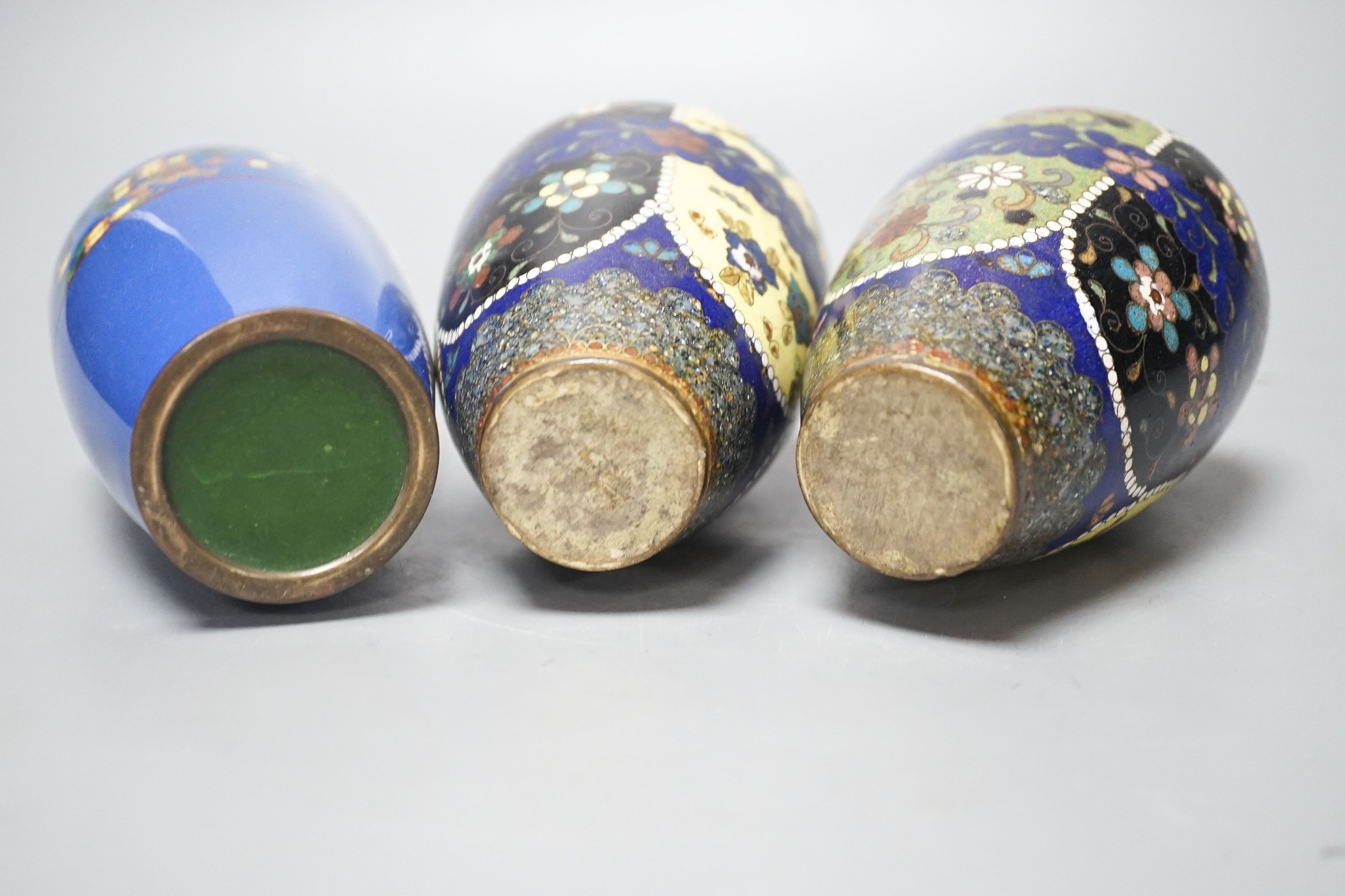 A group of Japanese ceramics and cloisonne enamel wares 19cm